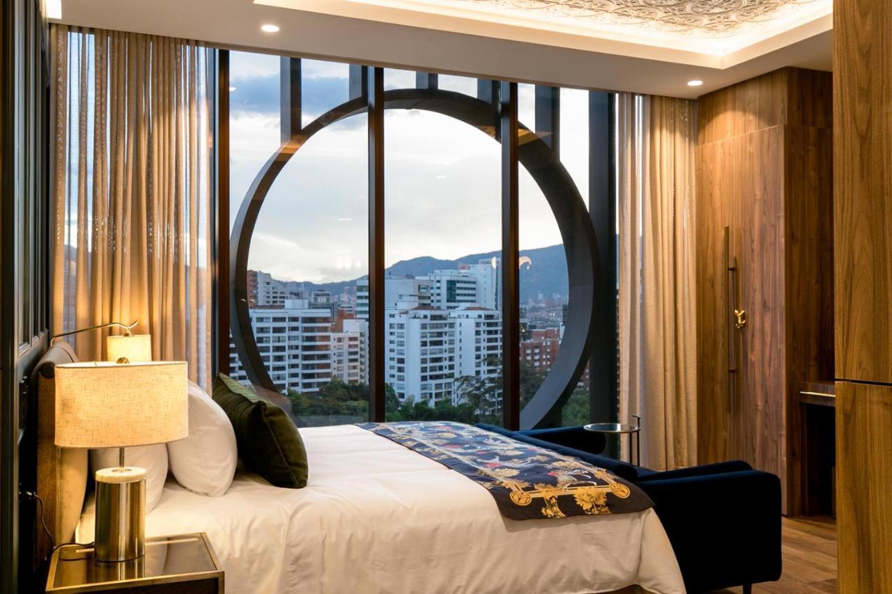 Marquee Medellín Hotel Exterior foto A bedroom at the hotel